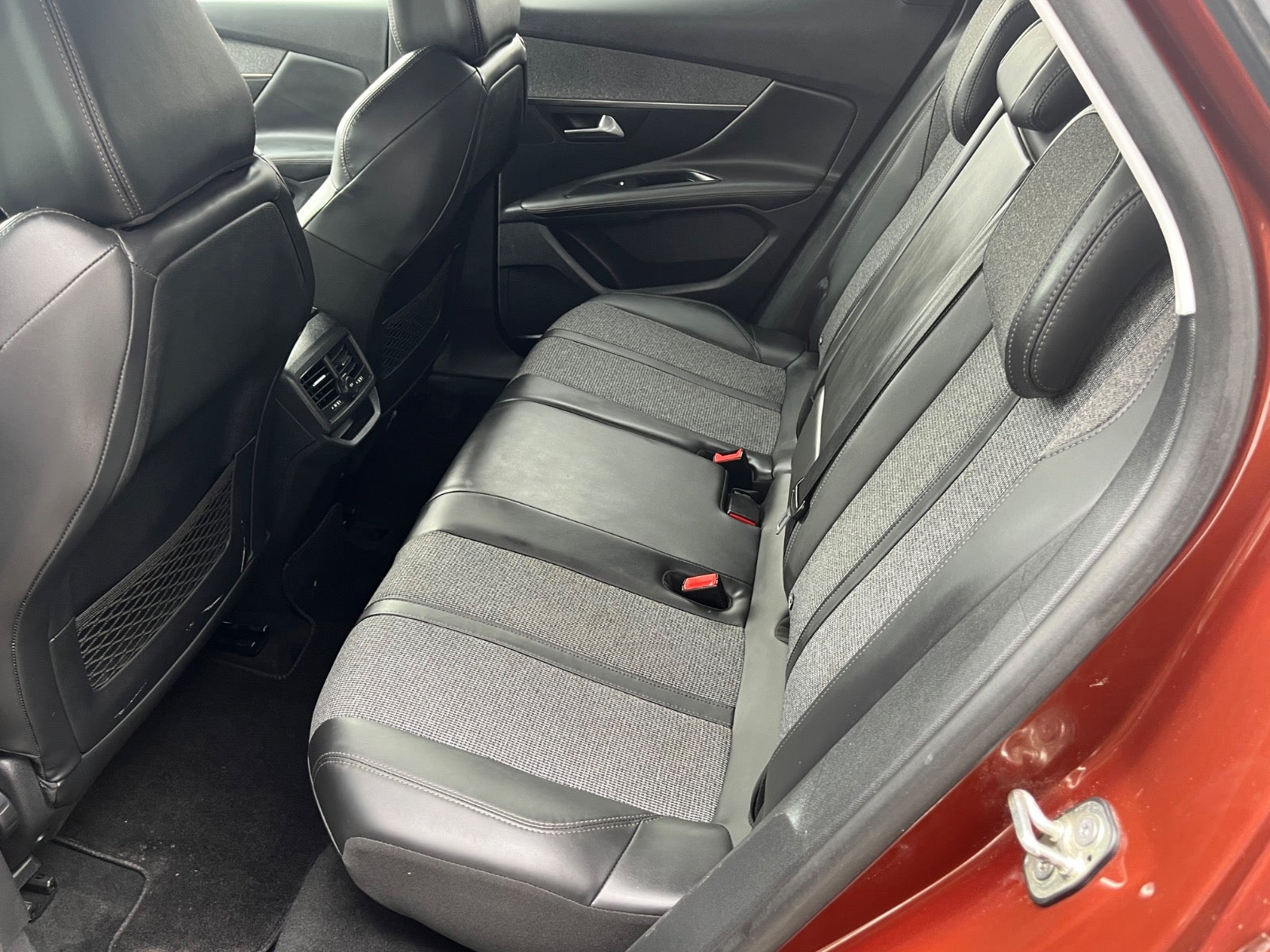 Billede af Peugeot 3008 1,6 BlueHDi 120 Allure