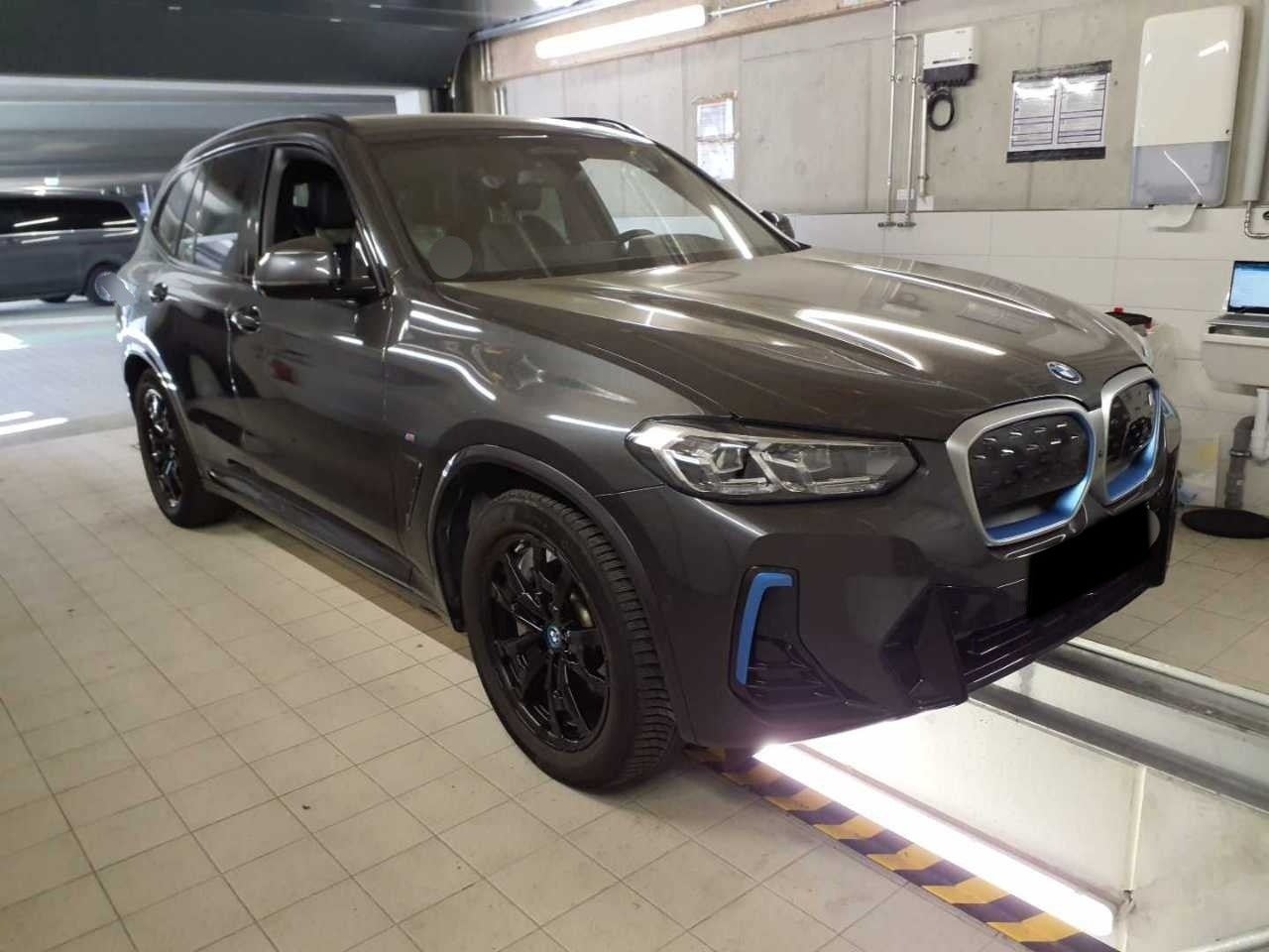 BMW iX3 Impressive