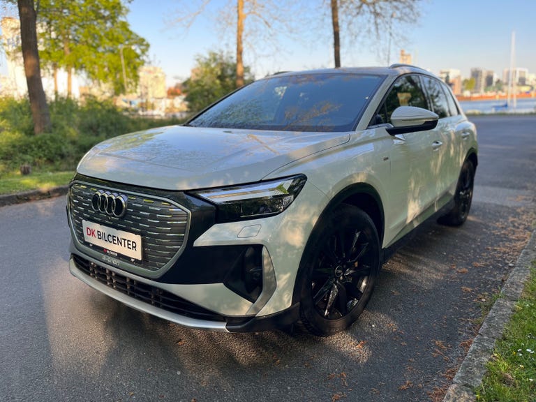 Audi Q4 e-tron S-line