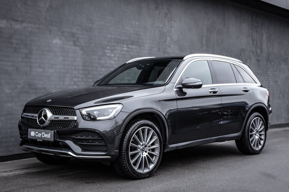 Mercedes GLC300 e billede