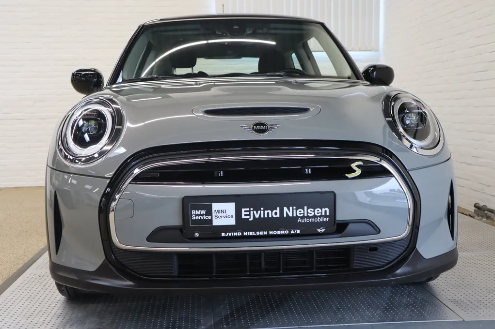 MINI Cooper SE Camden Edition