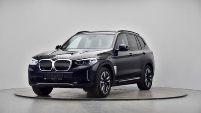 BMW iX3  Charged 5d