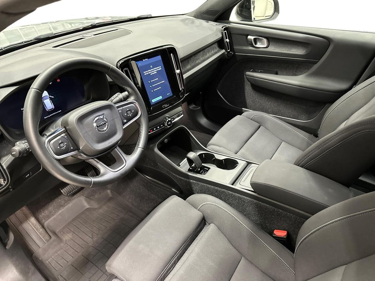 Volvo EX40 Standard Range Core billede 3