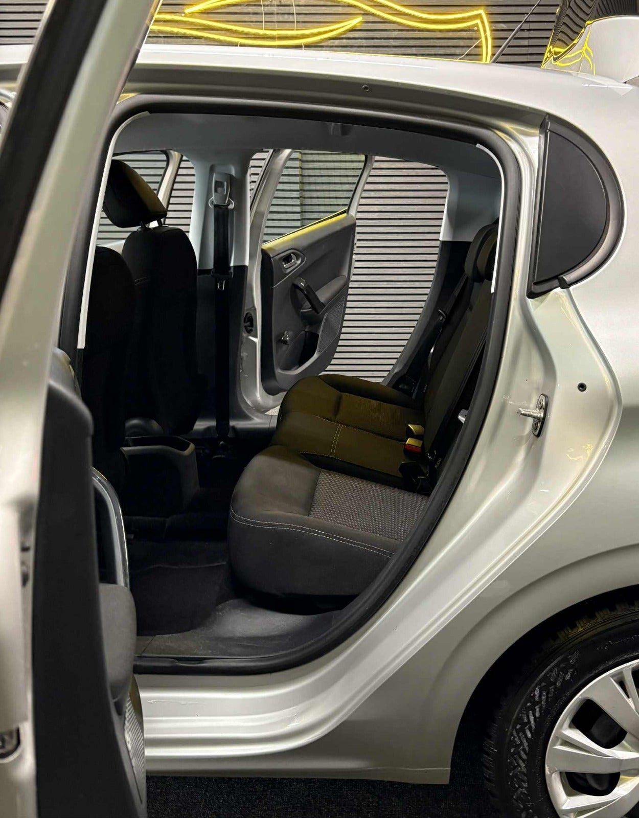 Billede af Peugeot 208 1,6 BlueHDi 100 Active