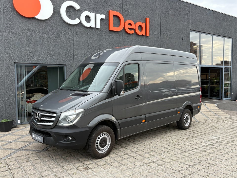 Mercedes Sprinter 319 billede