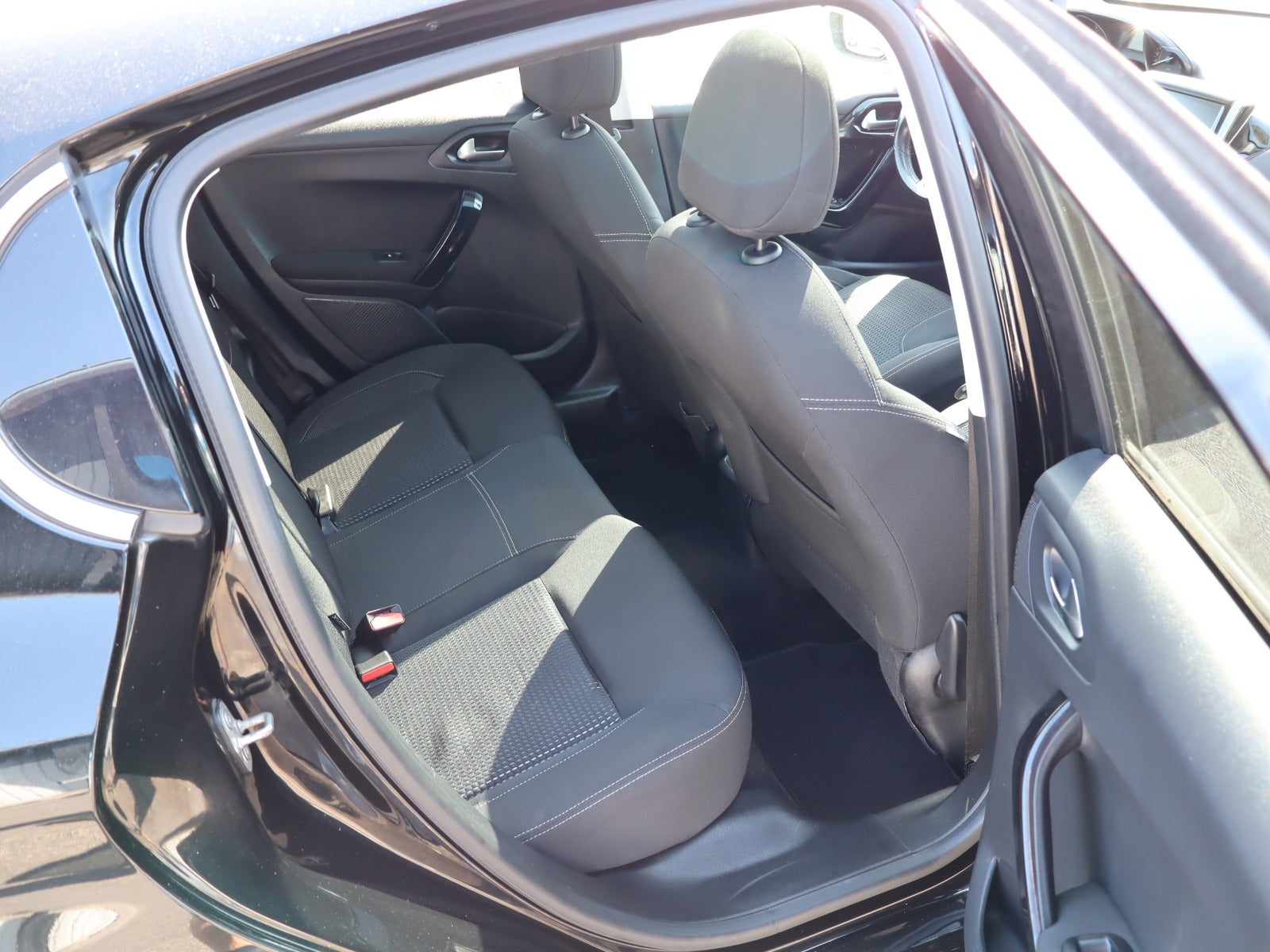 Billede af Peugeot 208 1,6 BlueHDi 100 Allure