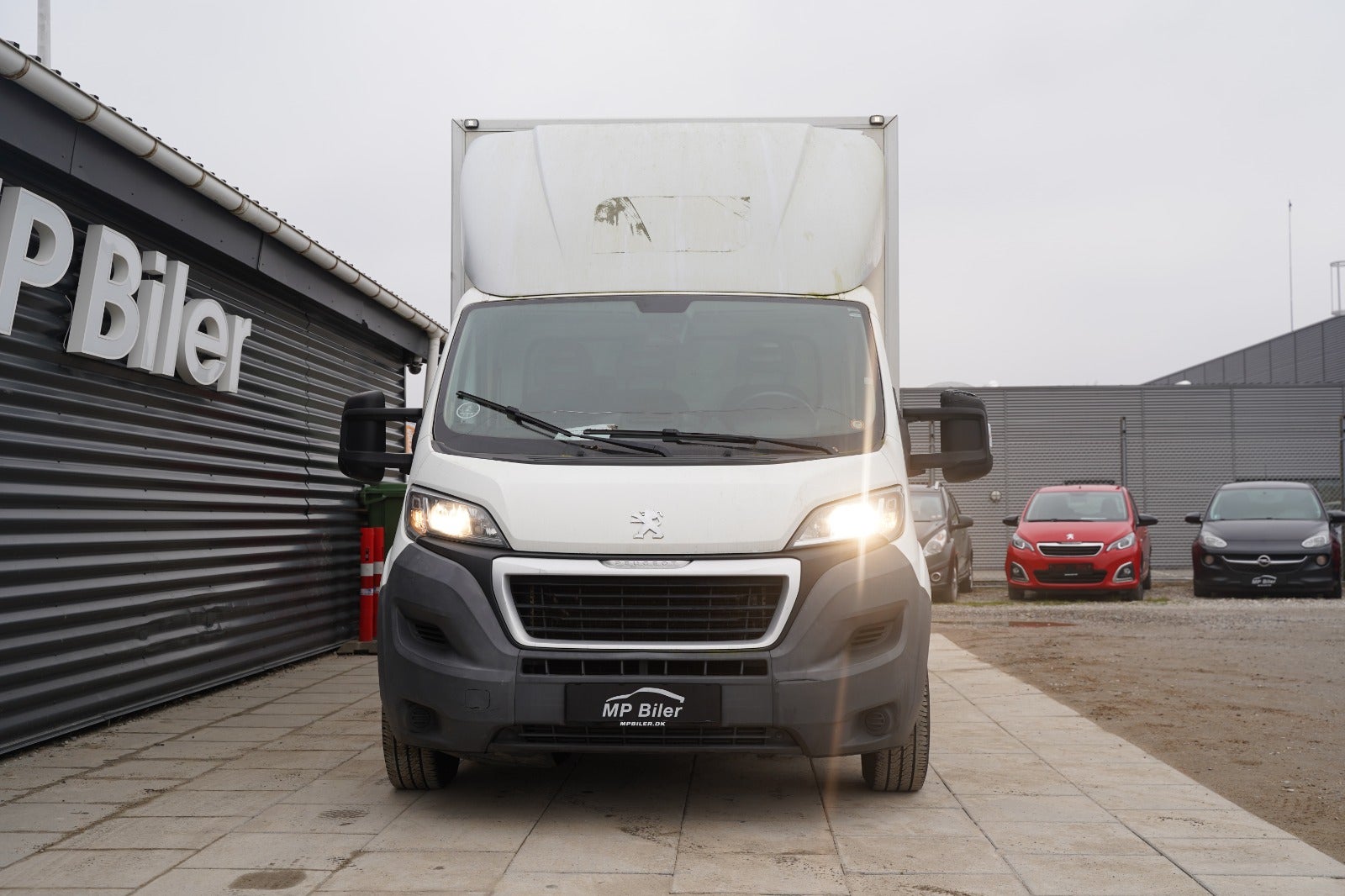 Billede af Peugeot Boxer 335 2,2 HDi 130 Alukasse m/lift