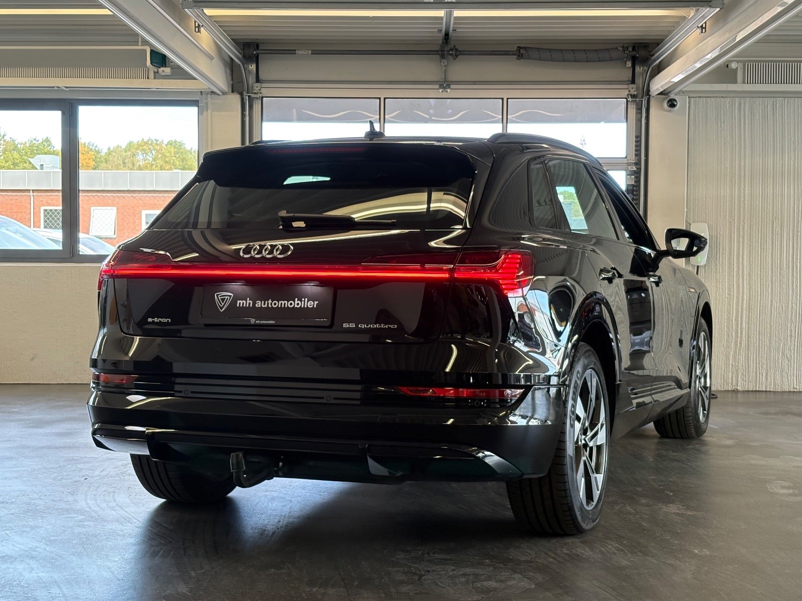 Billede af Audi e-tron 55 S-line quattro
