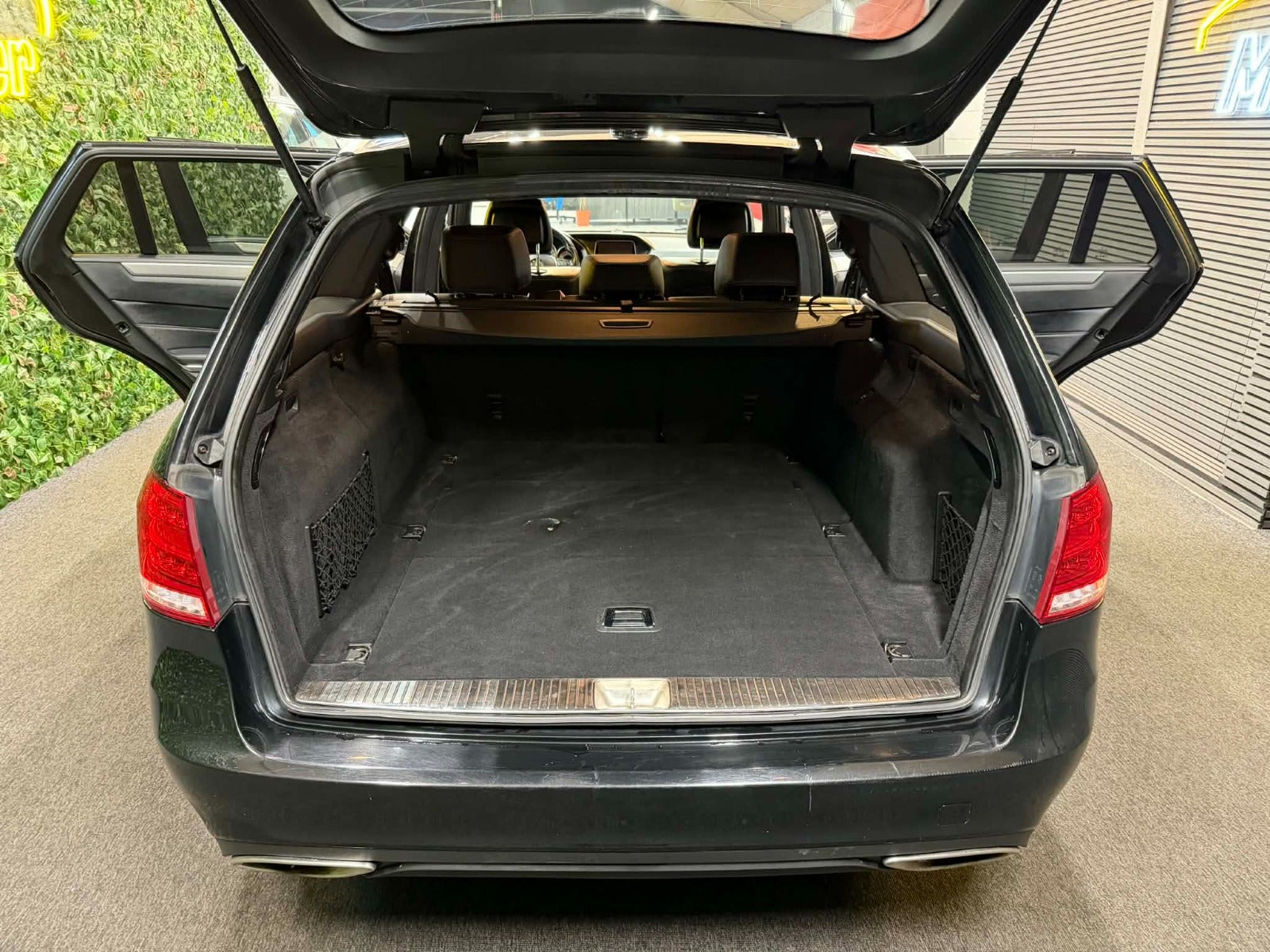 Billede af Mercedes E220 2,2 CDi Avantgarde stc. aut.