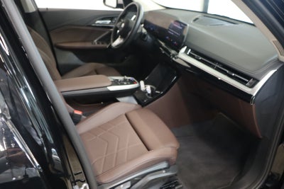 BMW iX1 xDrive30 X-Line