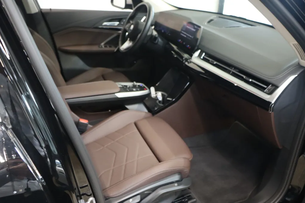 BMW iX1 xDrive30 X-Line