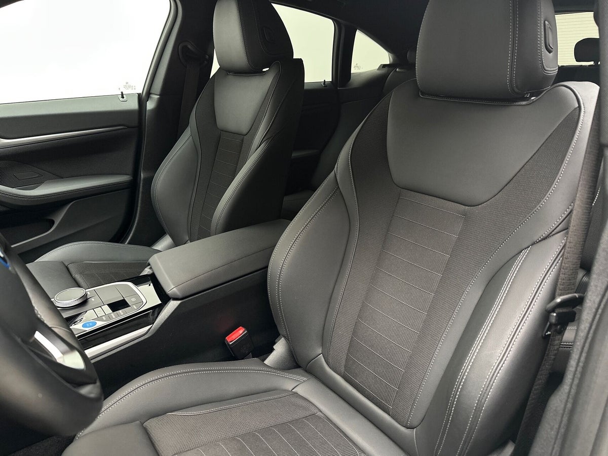 BMW i4 eDrive35 Charged billede 17