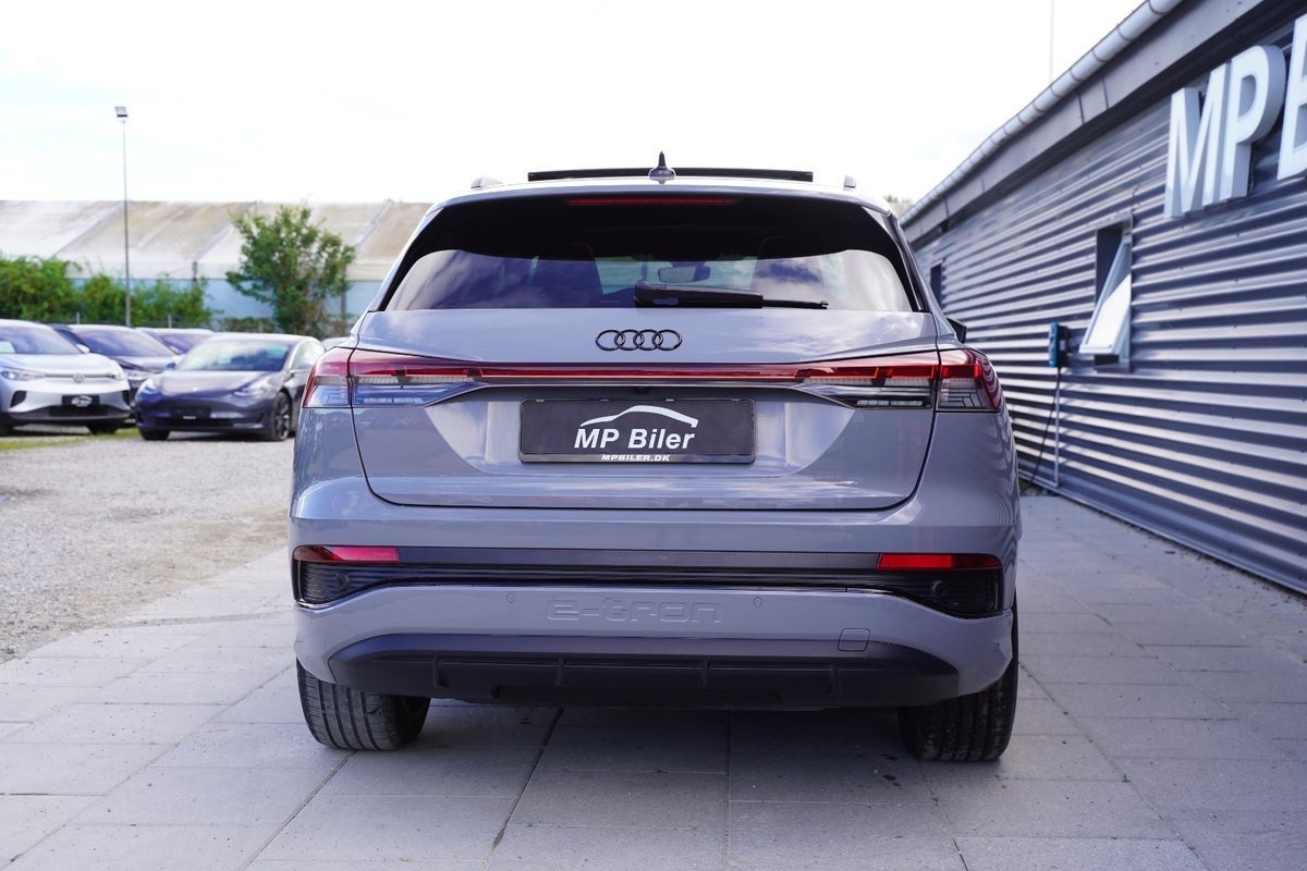 Billede af Audi Q4 e-tron 40 Attitude S-line