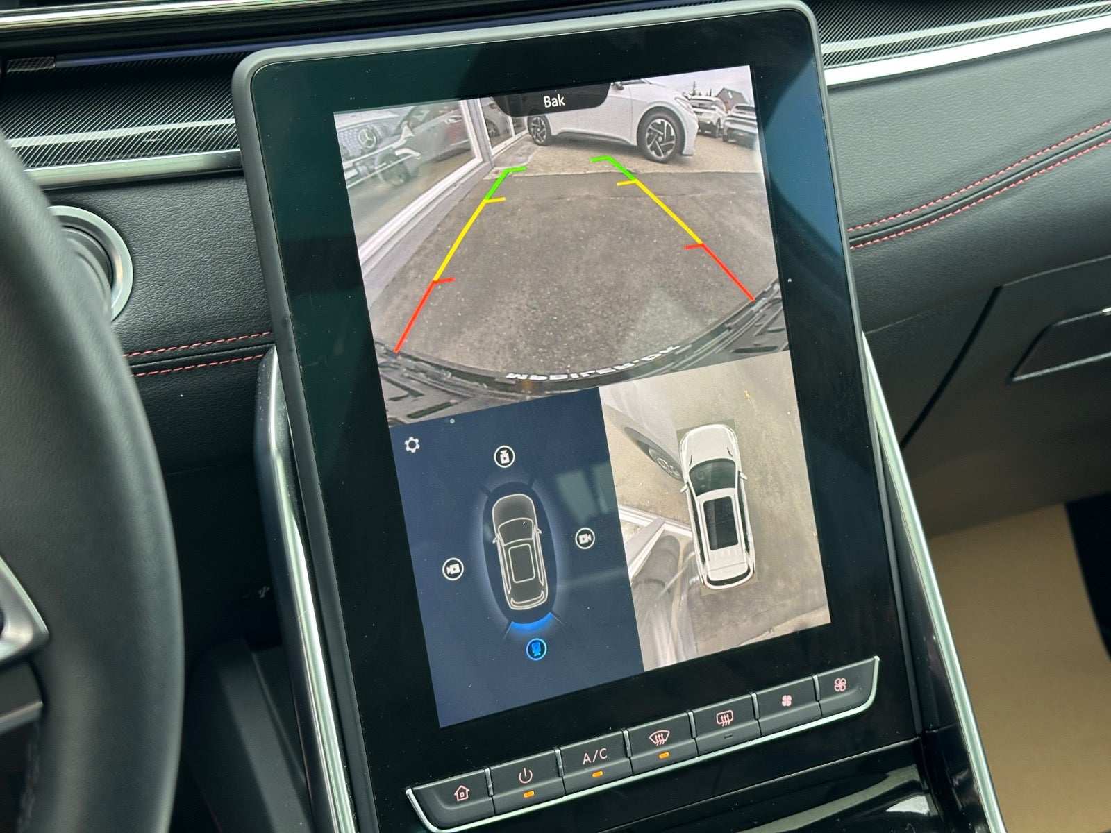 Billede af Maxus Euniq6 70 