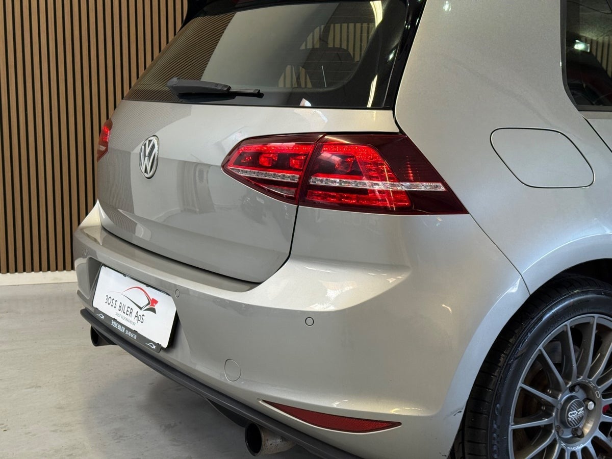 Billede af VW Golf VII 2,0 GTi Performance DSG BMT