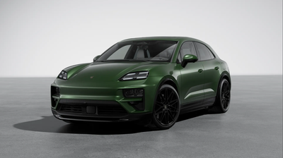 Porsche Macan Turbo   5d