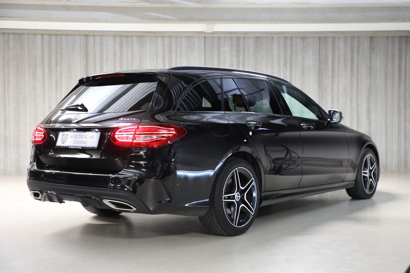 Mercedes-Benz C400 3,0 AMG Line stc. aut. 4Matic