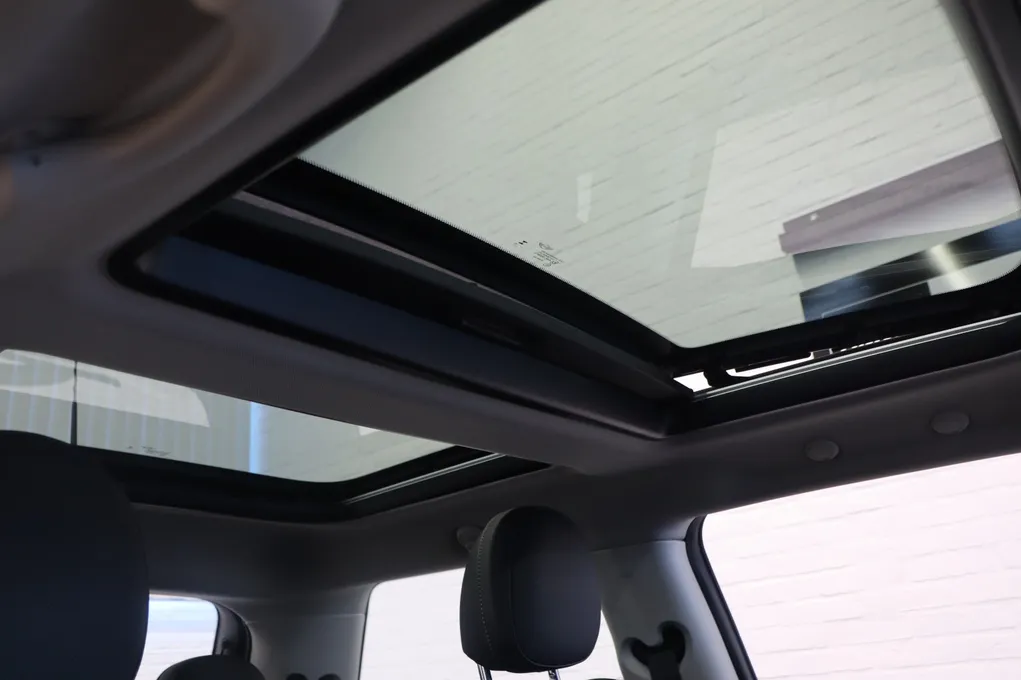 MINI Cooper SE Camden Edition