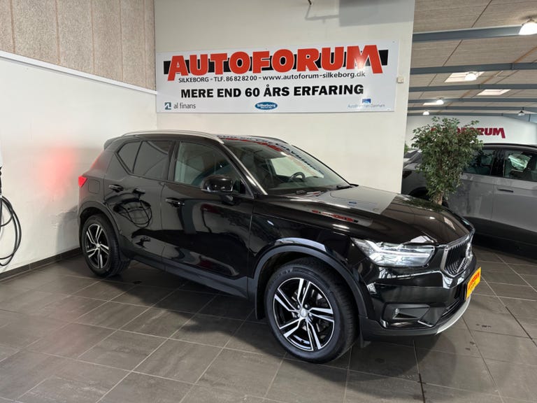 Volvo XC40 D4 190 Momentum aut. AWD Van