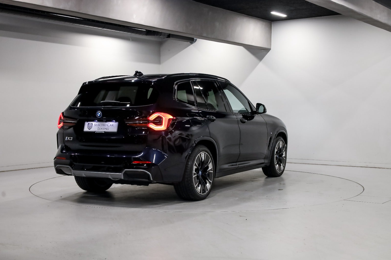 BMW iX3 Charged Plus M-Sport