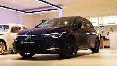 VW Golf VIII 1,4 eHybrid DSG Benzin aut. Automatgear modelår 2021 km 38000 Blåmetal træk ABS airbag,