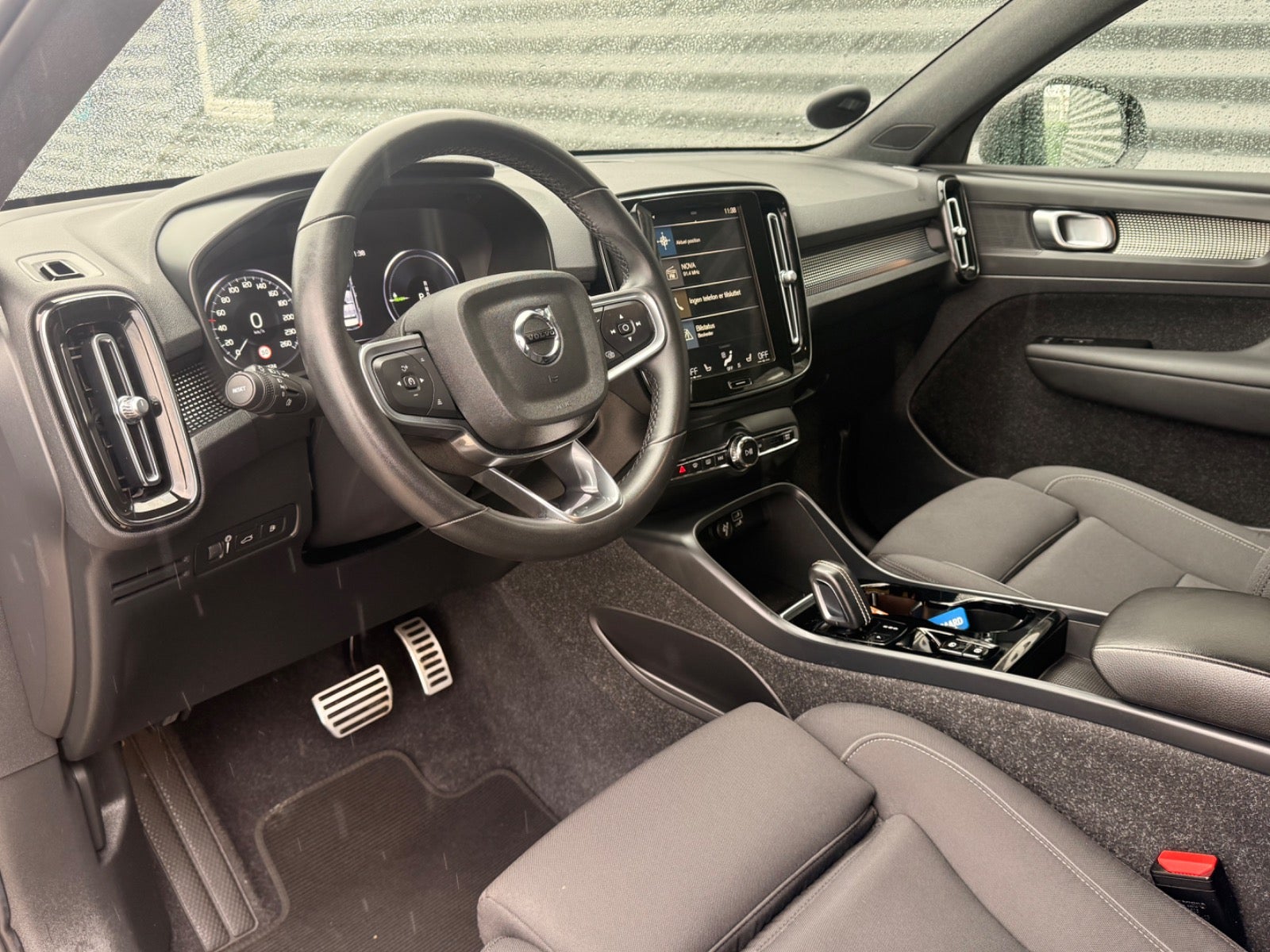 Billede af Volvo XC40 1,5 T4 ReCharge R-Design aut.