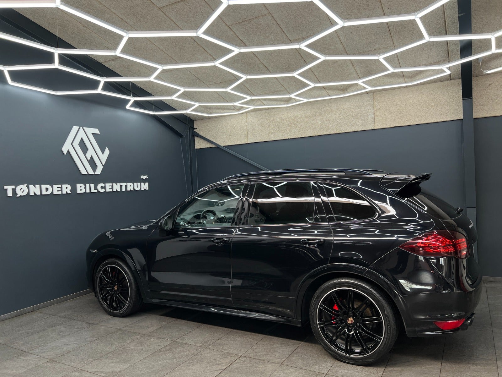 Porsche Cayenne GTS 2014