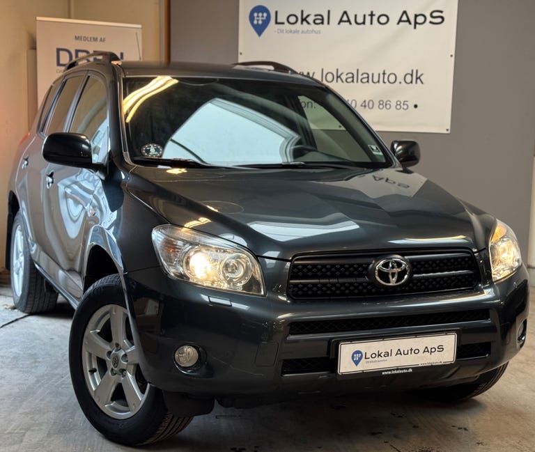 Toyota RAV4 VVT-i 4x4 Van