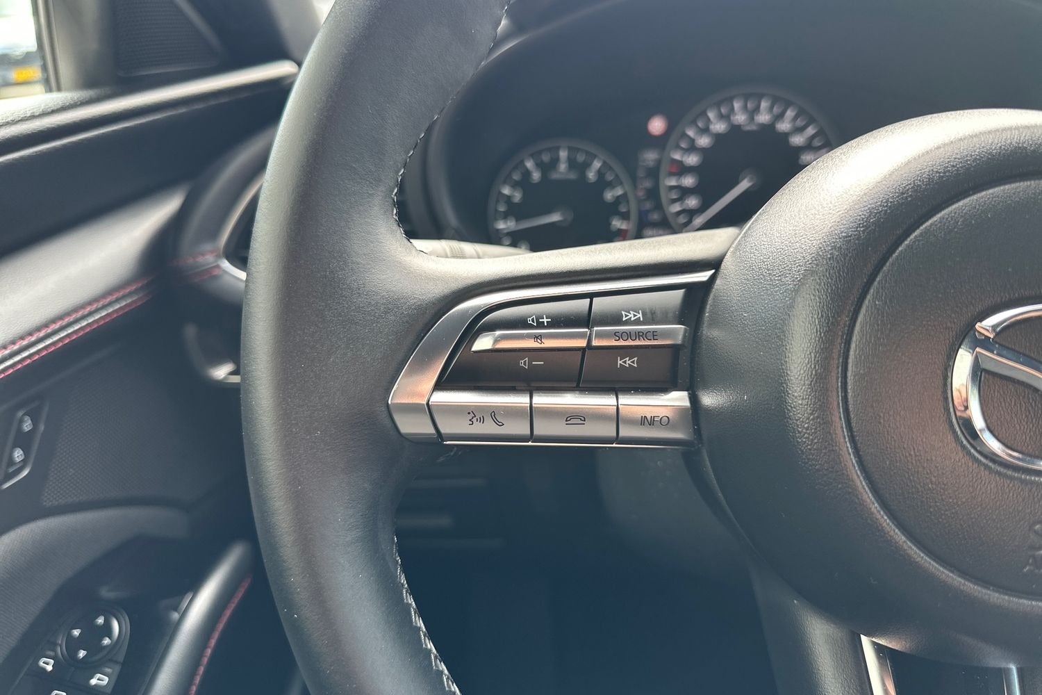 Billede af Mazda 3 2,0 e-SkyActiv-G 150 Homura aut.