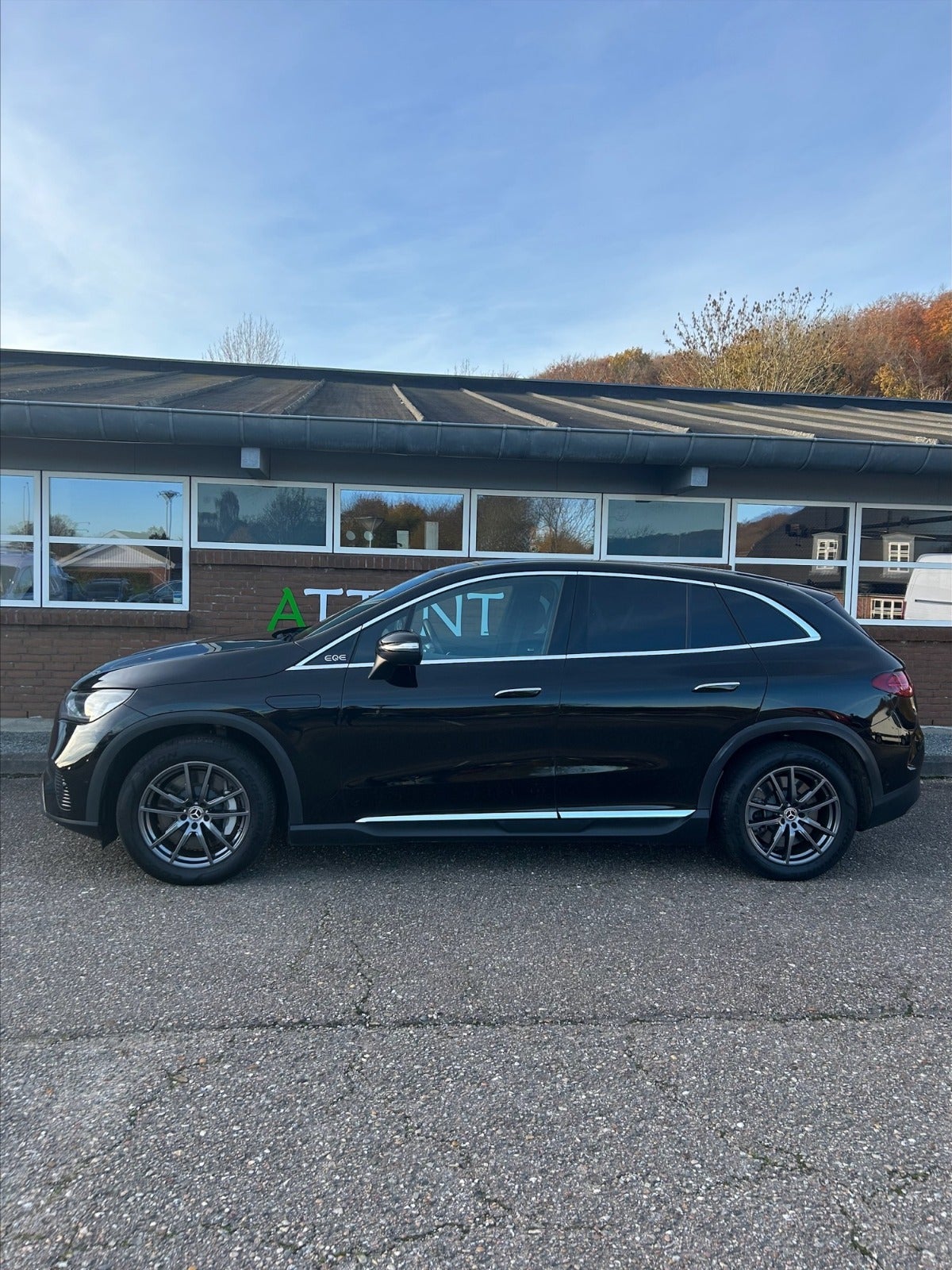 Billede af Mercedes EQE350+ SUV  