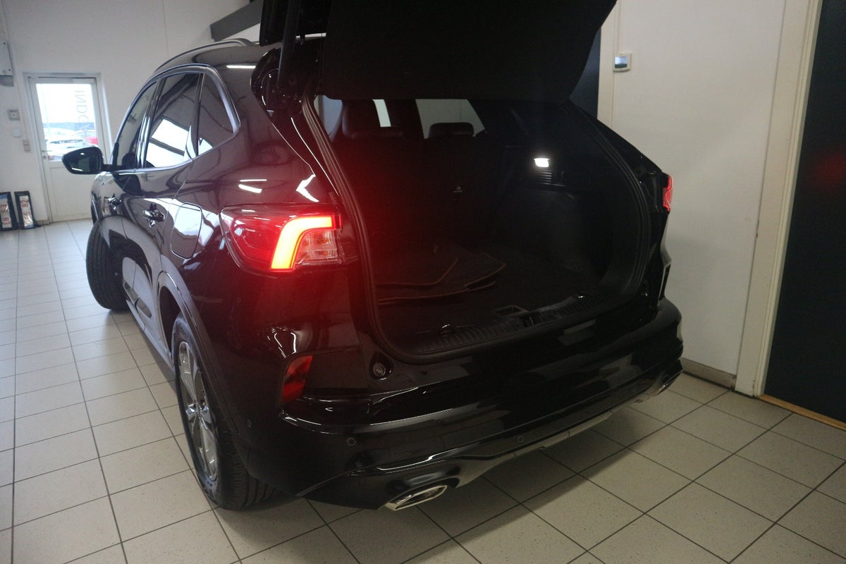 Ford Kuga PHEV ST-Line X CVT