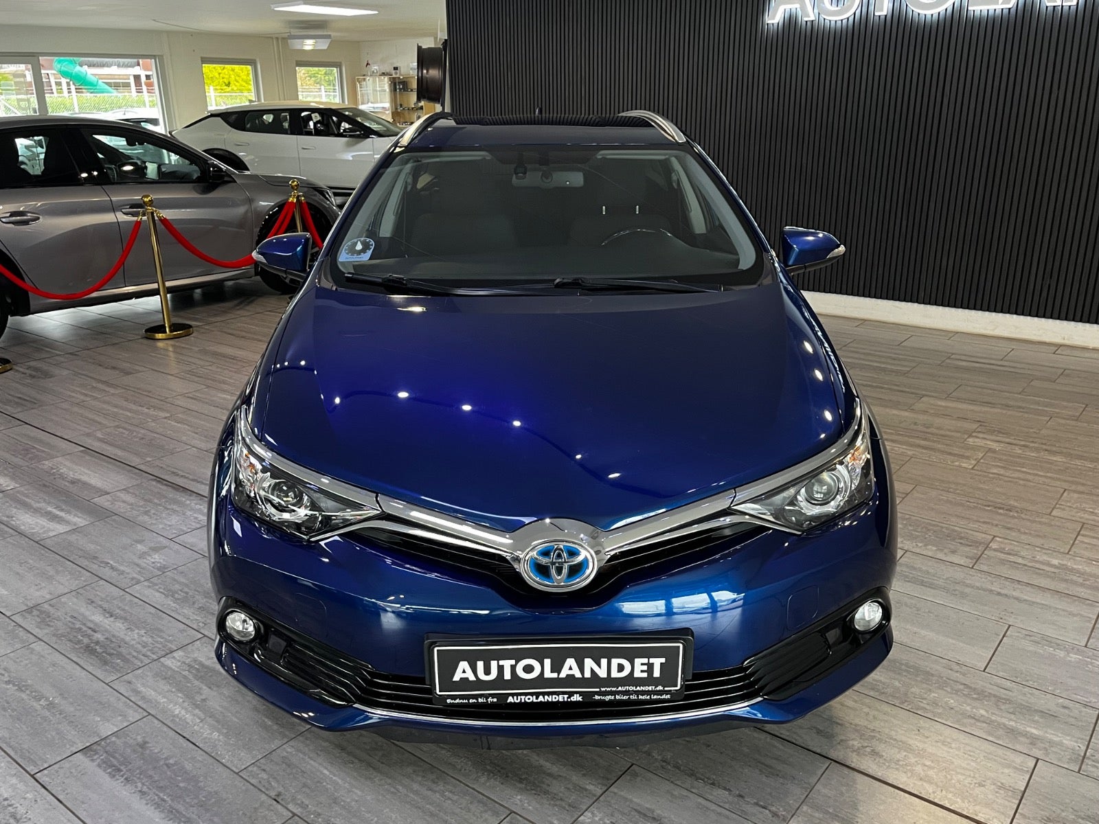 Toyota Auris Hybrid H2 Touring Sports CVT