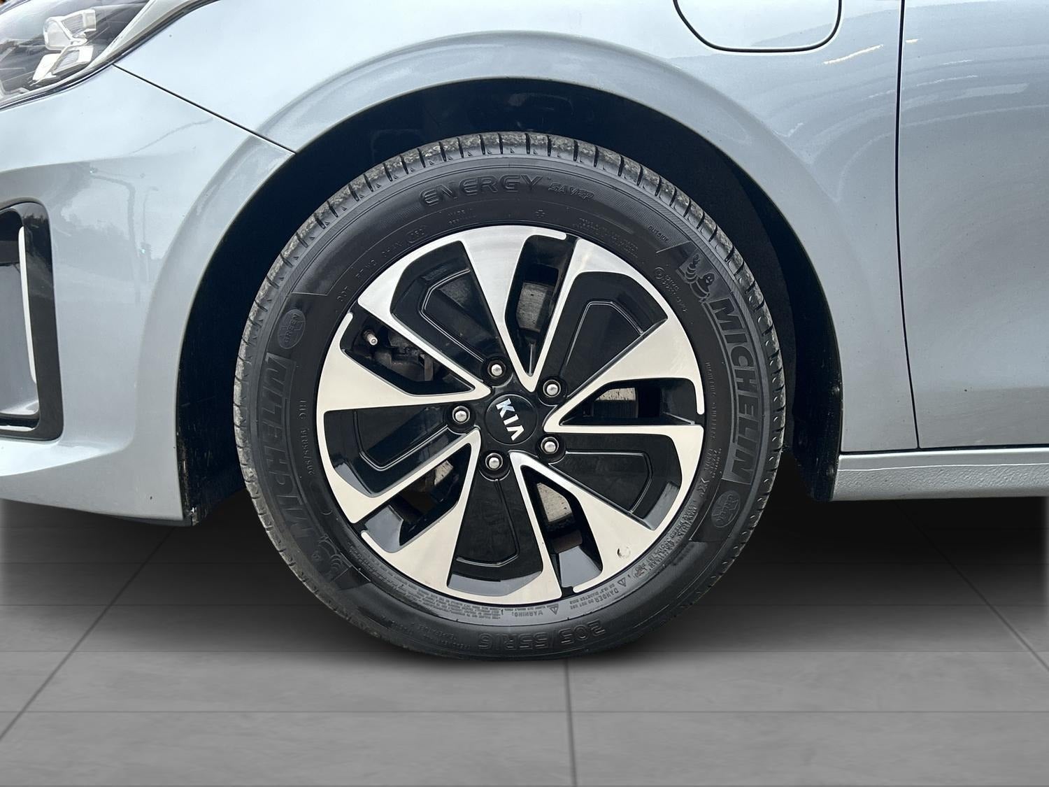 Billede af Kia Ceed 1,6 PHEV Prestige SW DCT