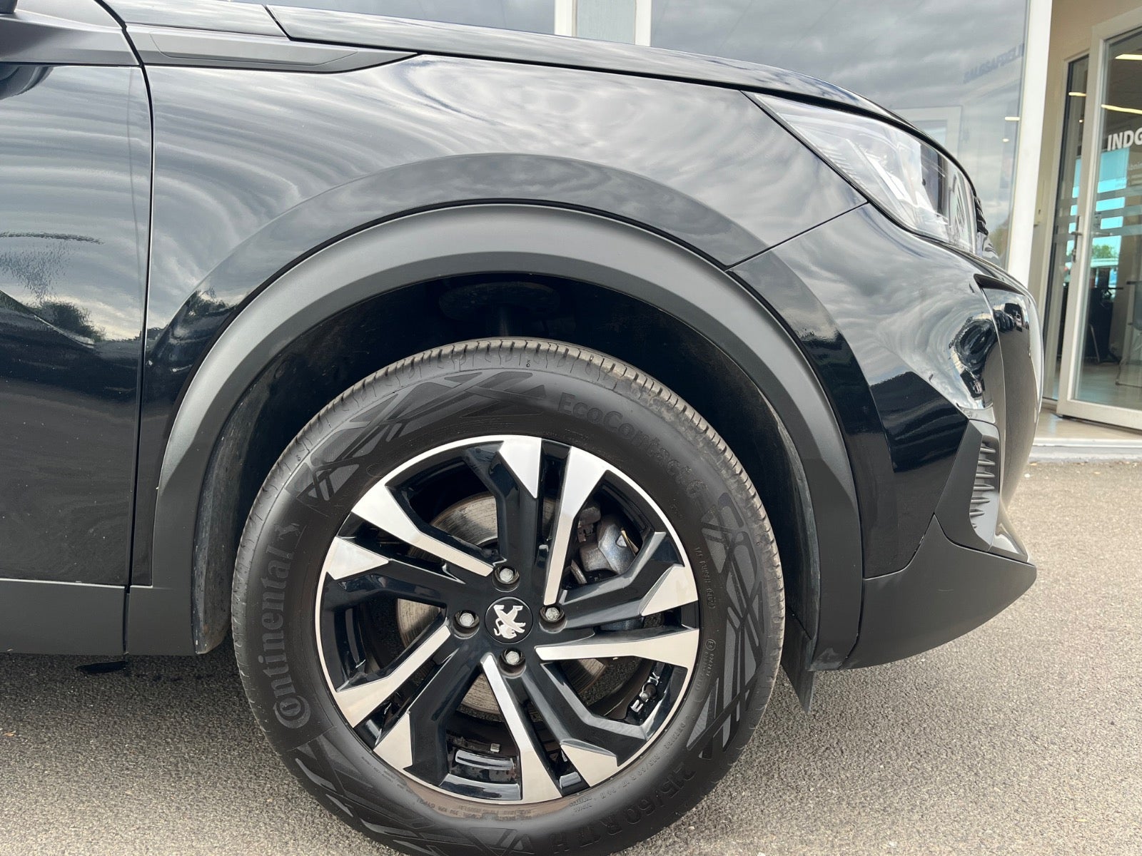 Billede af Peugeot 2008 1,5 BlueHDi 130 Allure Pack EAT8