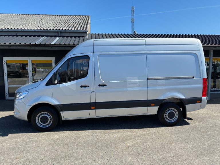 Mercedes Sprinter 317 CDi A2 Kassevogn aut. RWD