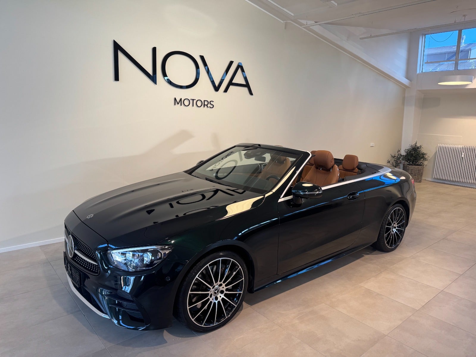 Mercedes E450 3,0 Cabriolet aut. 4Matic 2d - 2