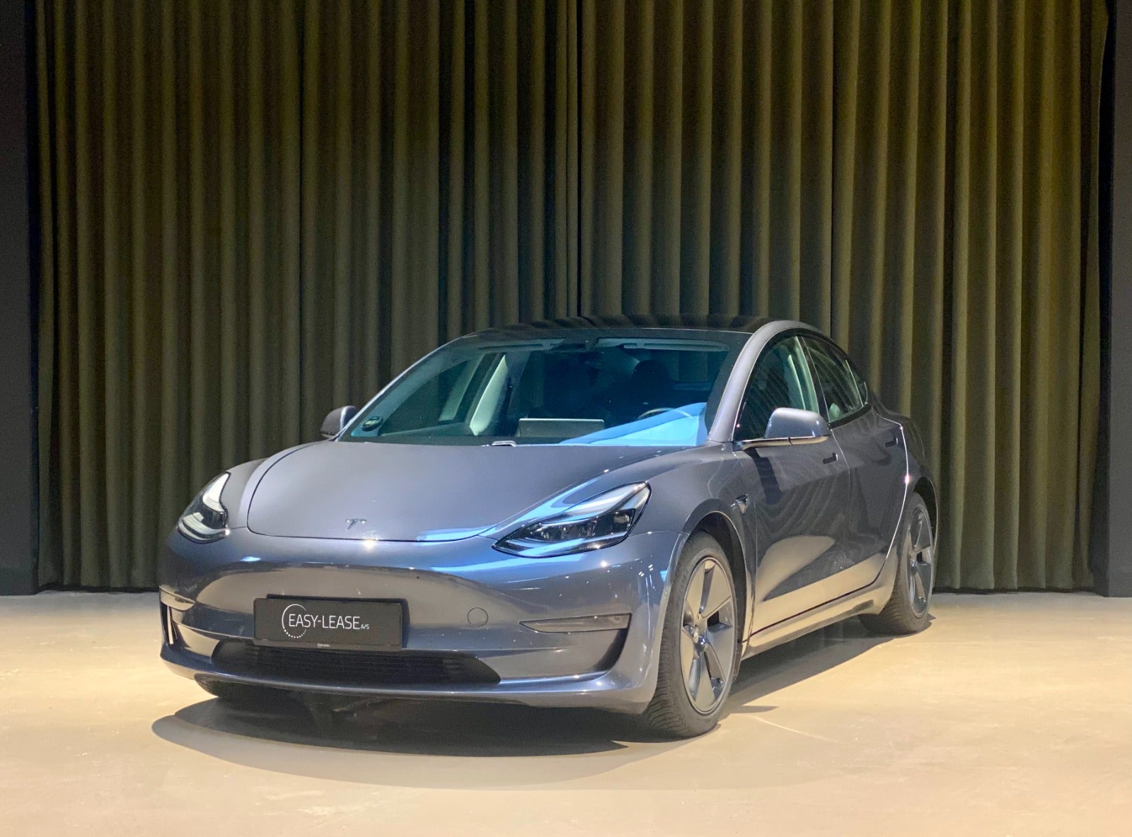Tesla Model 3  Long Range AWD