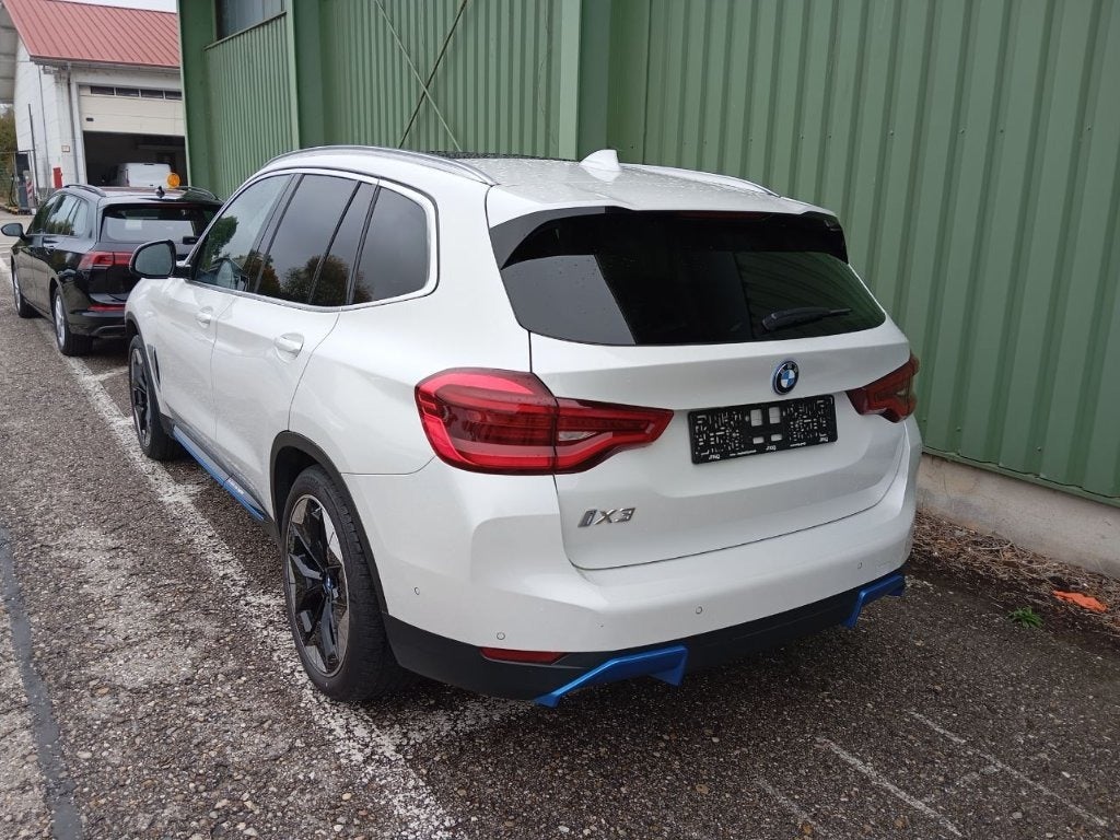 BMW iX3 Impressive