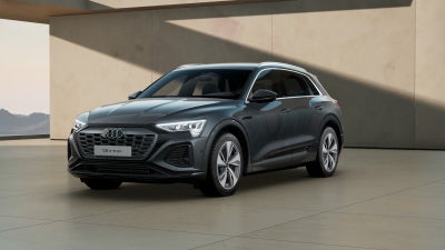 Audi Q8 e-tron 55 S-line quattro 5d