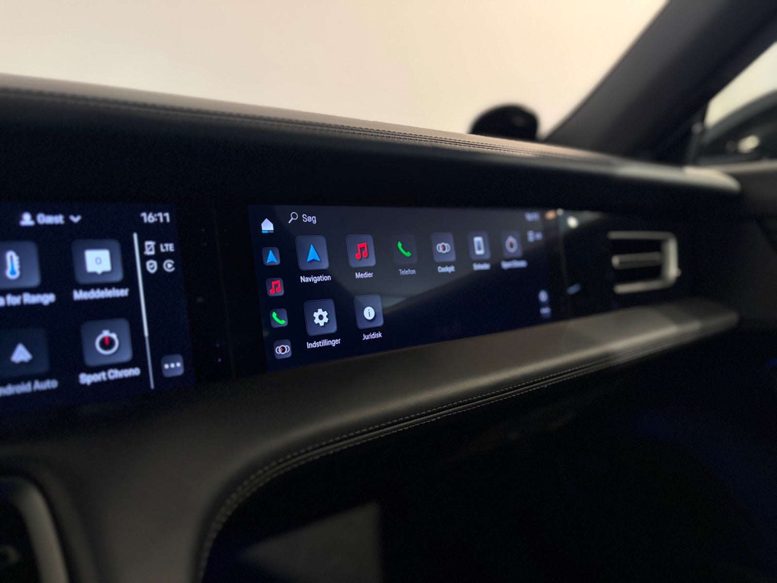 Porsche – Taycan 4S