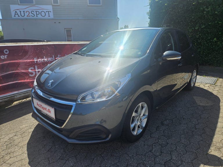 Peugeot 208 VTi 82 More+