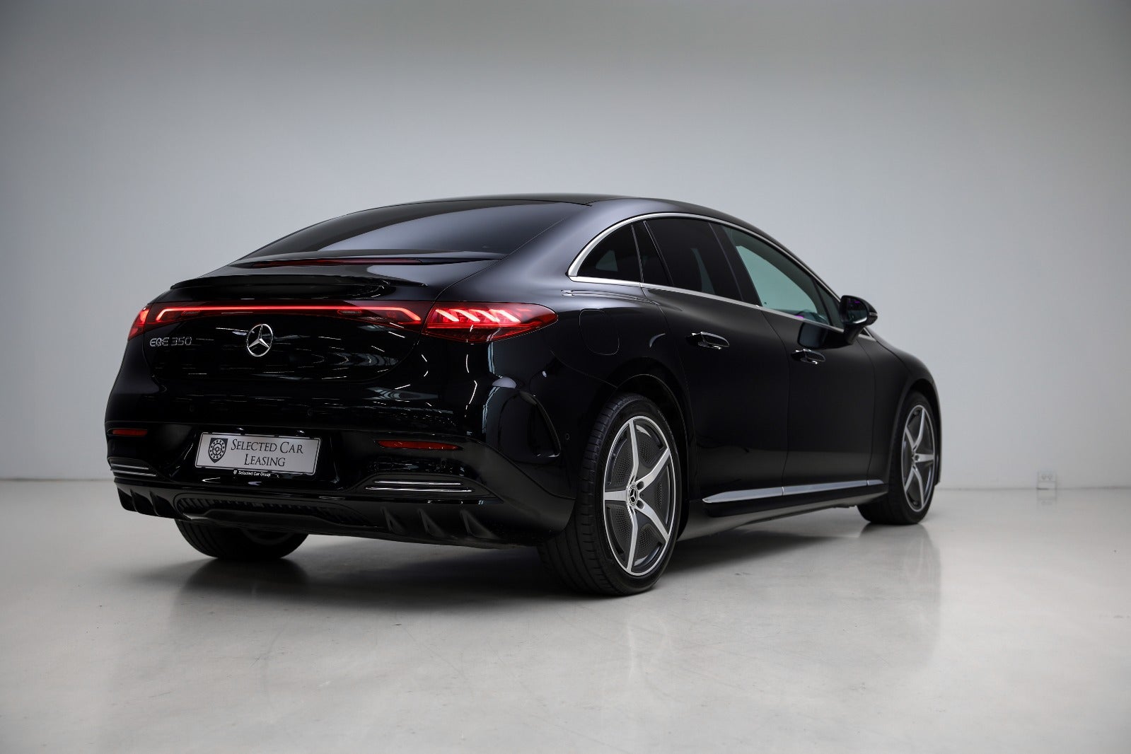 Mercedes-Benz EQE350 AMG Line