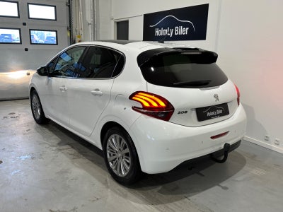 Peugeot 208 PureTech 82 Allure Sky
