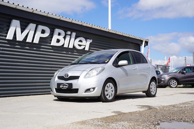 Toyota Yaris 1,4 D-4D T2 Van