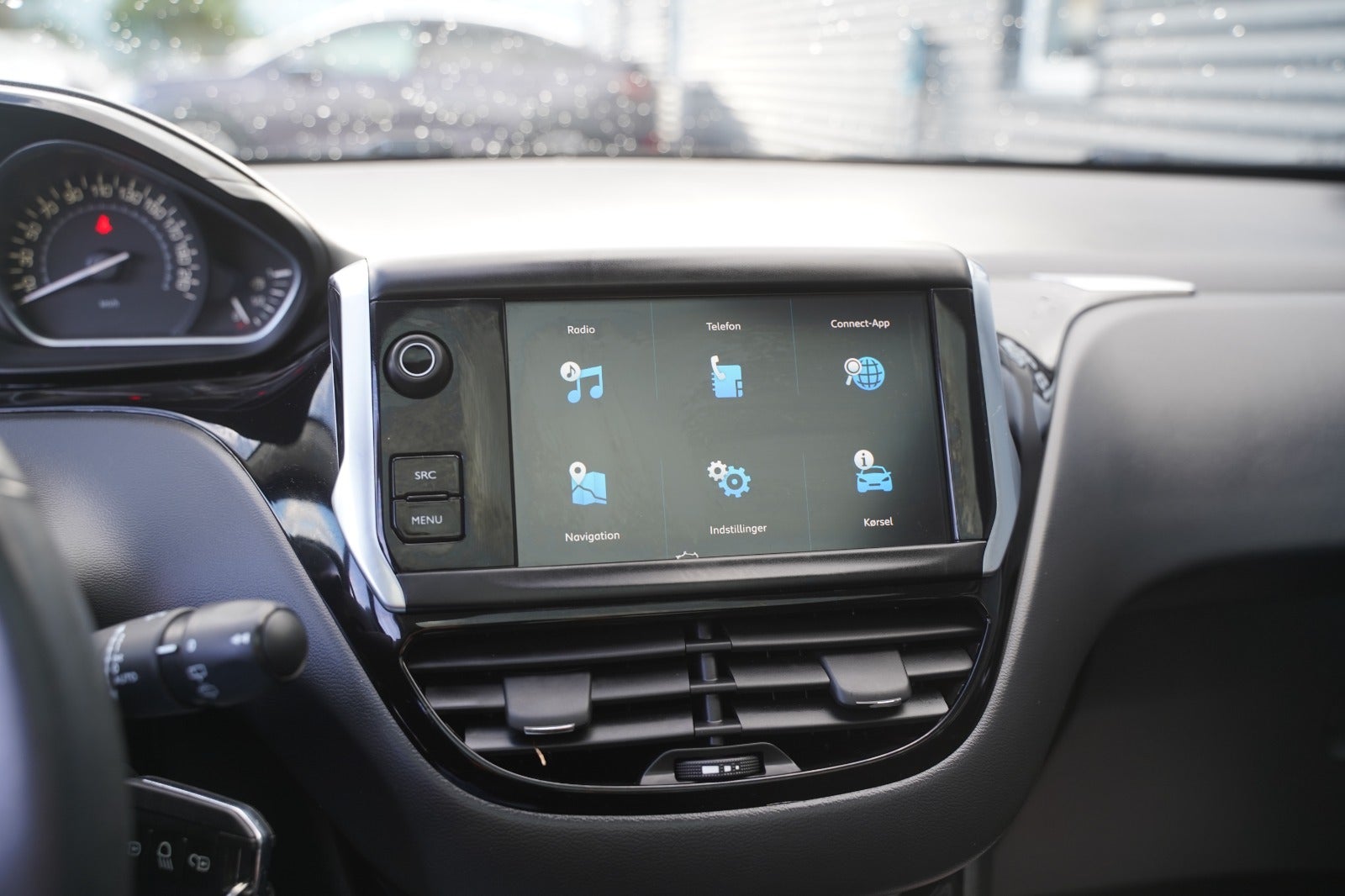 Billede af Peugeot 208 1,5 BlueHDi 100 Signature Sky