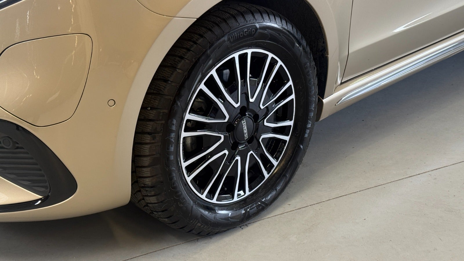 Billede af Mercedes EQV300  Avantgarde L