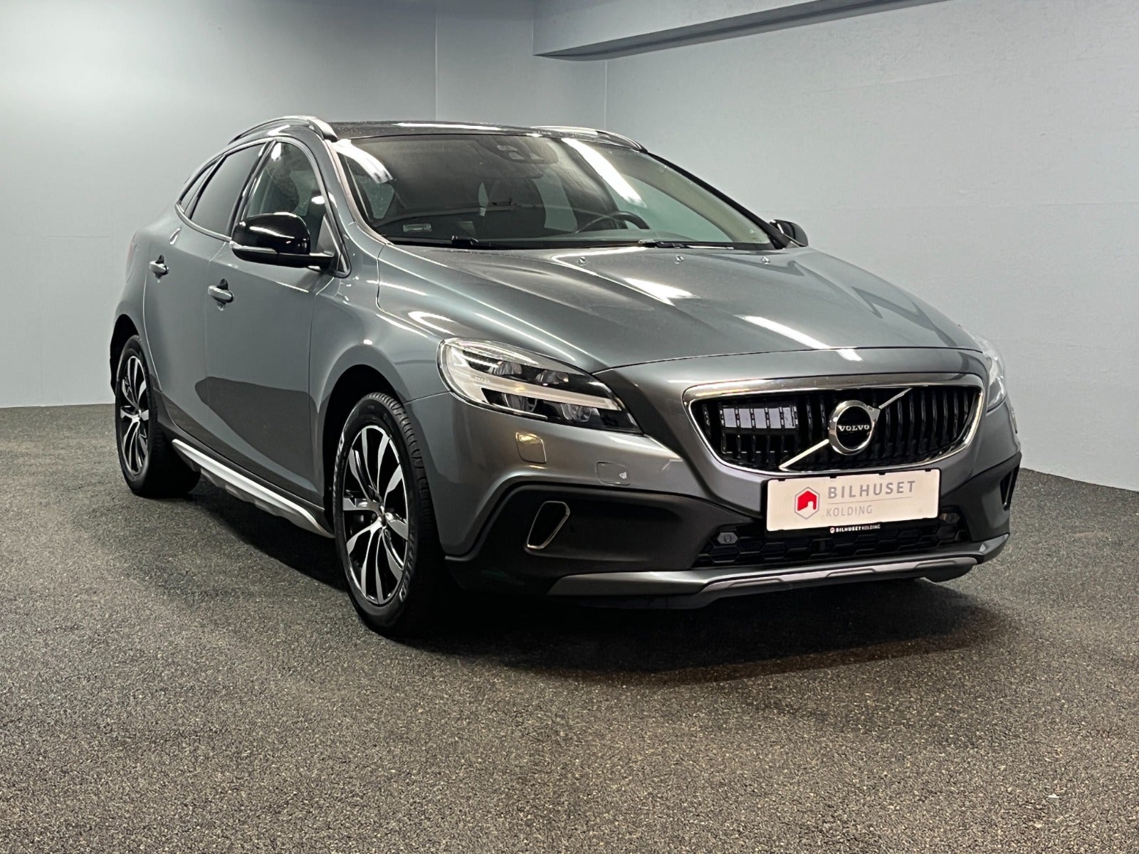 Billede af Volvo V40 CC 2,0 D3 150 Plus aut.