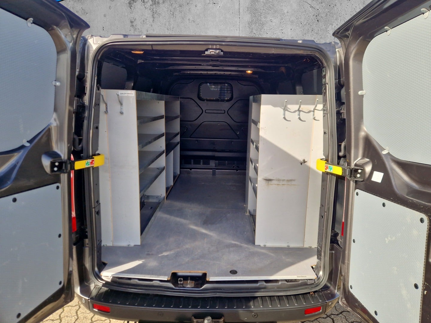 Billede af Ford Transit Custom 300L 2,0 TDCi 130 Trend aut.