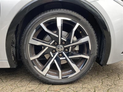 Toyota Prius Plug-in Hybrid Elegant billede 3