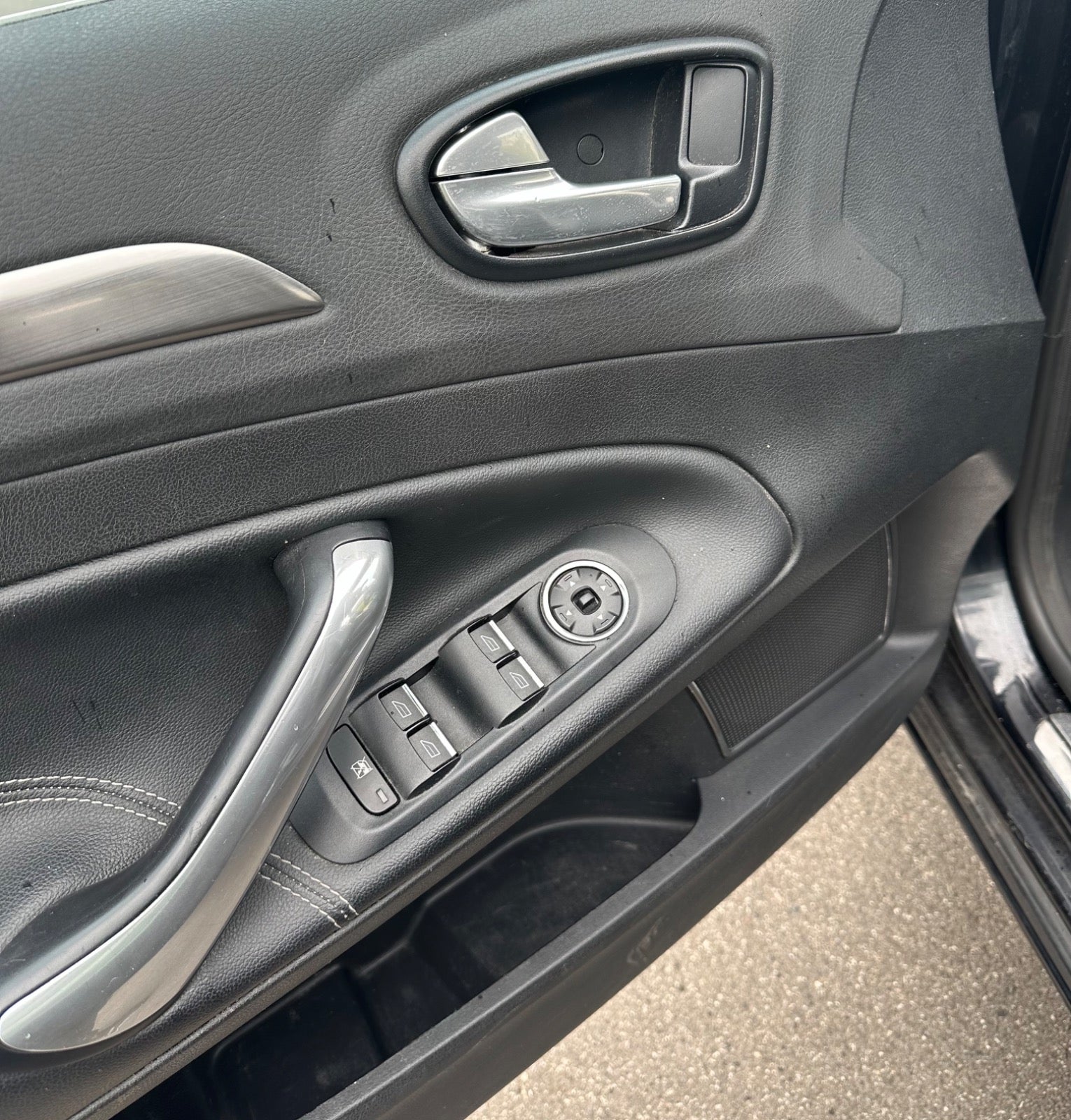 Billede af Ford Mondeo 2,5 20V Turbo Titanium stc.
